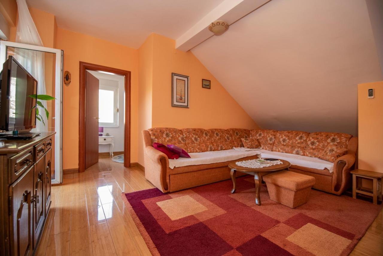 Apartman Pogled Trebinje Apartamento Exterior foto